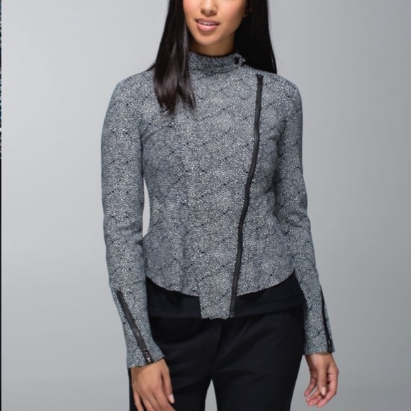 NWT edgy Lululemon Bust A Move Jacket size 10 - Picture 3 of 16